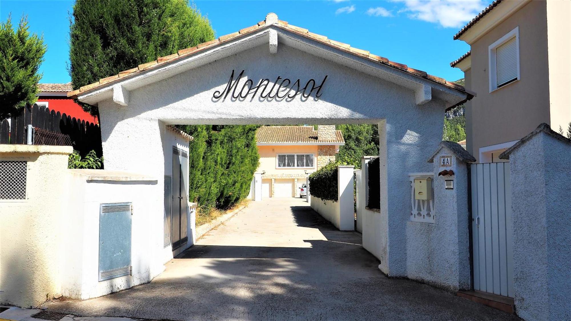 Villa Montesol La Drova Экстерьер фото